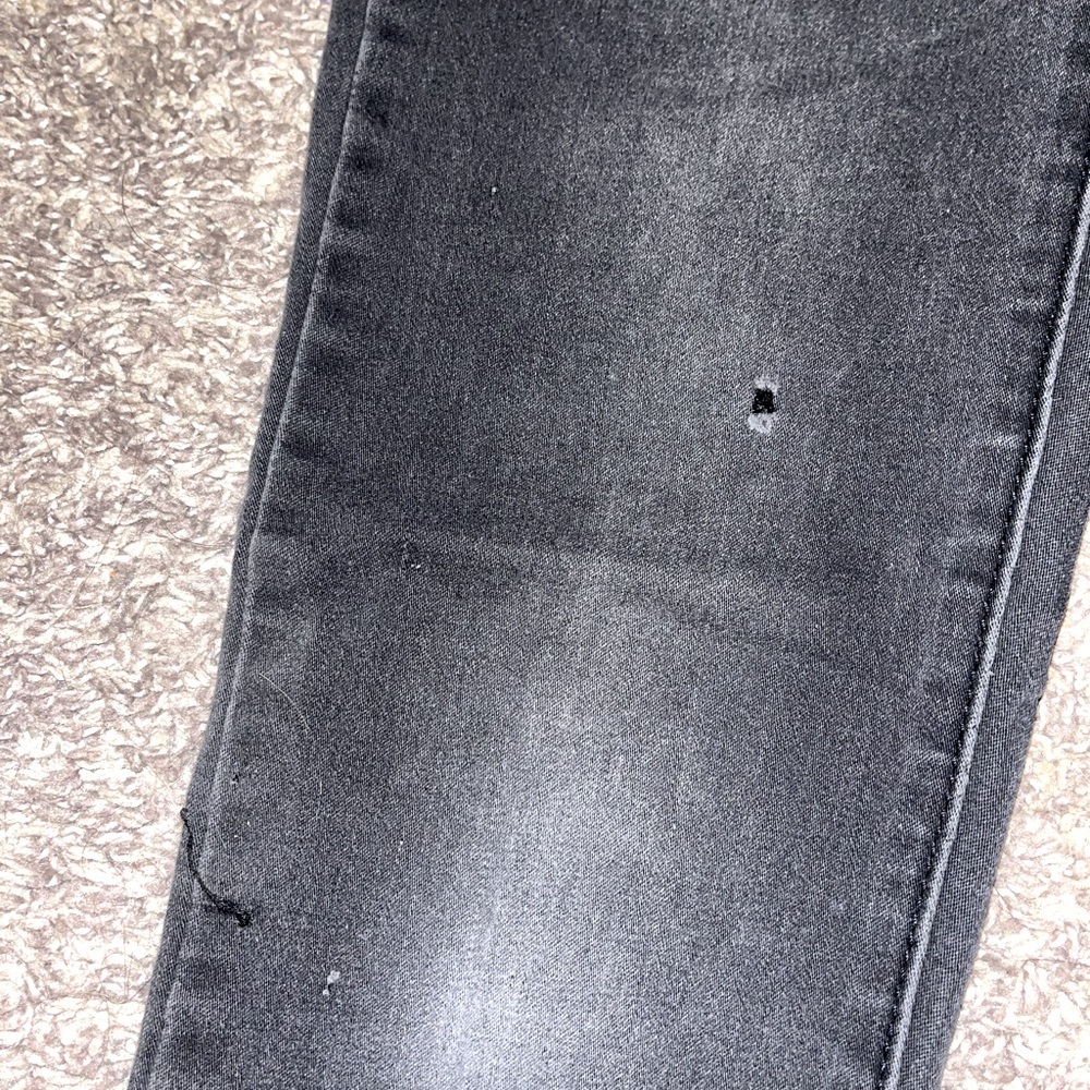 Black skinny jeans